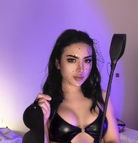 Emily in Dubai - Transsexual escort agency in Dubai
