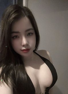 Emily Independent - puta in Doha Photo 3 of 5