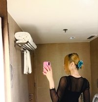 Emily - Transsexual escort in New Delhi