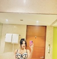 Emily - Transsexual escort in New Delhi