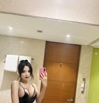 Emily - Acompañantes transexual in New Delhi