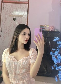Emily - Transsexual escort in New Delhi Photo 29 of 30