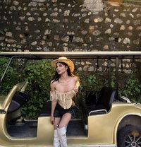 Emily - Transsexual escort in New Delhi
