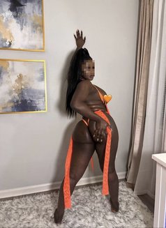 Emily - escort in Dubai Photo 6 of 6