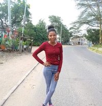 Emily - puta in Nairobi