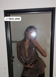 Emily - escort in Tokyo Photo 6 of 15