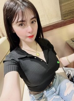 Emily New - escort in Mumbai Photo 2 of 5