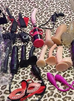 🦋Emily🦋strapon/PoppersToys/nuru.alone - escort in Dubai Photo 1 of 14