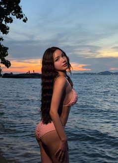 Emily sexy both - Transsexual escort in Pattaya Photo 25 of 26