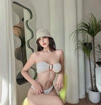 Emily - escort in Al Manama