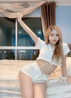 Emily - puta in Bangkok Photo 5 of 10