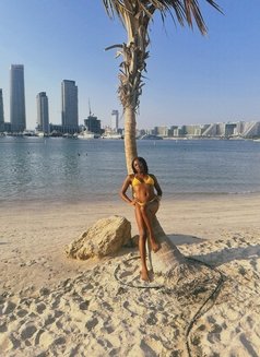 Emily - escort in Dubai Photo 4 of 4