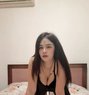 Emily - escort in Amman Photo 1 of 4