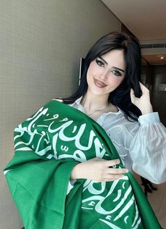 Emily - escort in Riyadh Photo 5 of 5