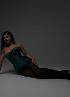 Emily - escort in Dubai Photo 8 of 12