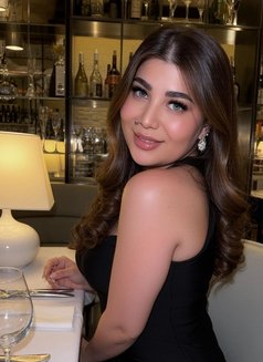 Emily - escort in Dubai Photo 4 of 11