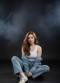 Emily - escort in Ho Chi Minh City Photo 6 of 8