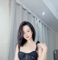 Emily - Male escort in Mumbai Photo 1 of 6