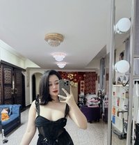 Emily - Male escort in Mumbai