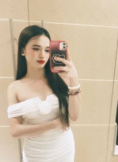 Emilyshimmer🇲🇾 - Transsexual escort in Makati City Photo 4 of 5