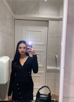 Emilyshimmer🇲🇾 - Transsexual escort in Makati City Photo 5 of 5