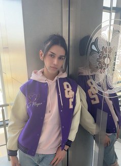 Emilyy Shemale - Transsexual escort in Baku Photo 3 of 3