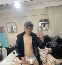 Emir Can - Male escort in İstanbul