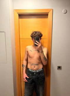 Emir - Male escort in İstanbul Photo 3 of 4