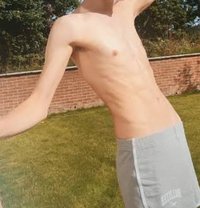 Emir Twink 18cm - Male escort in İstanbul