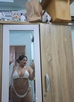 Emirin - puta in Bangkok Photo 4 of 5