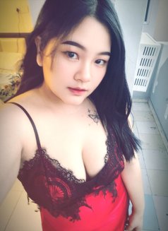 Emirin - puta in Bangkok Photo 4 of 7