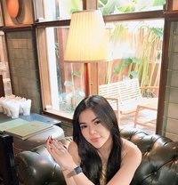 Emma Best in Bali - puta in Bali
