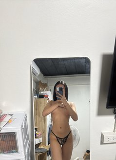 Emma big dick - Masajista in Pattaya Photo 14 of 14