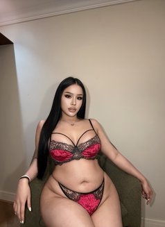 Emma Chubby sweetie both - Transsexual escort in Jeddah Photo 17 of 23