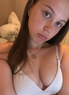 Emma - escort in Cairo Photo 2 of 3