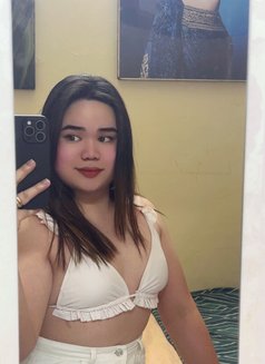 Emma in Dubai - Transsexual escort in Dubai Photo 3 of 5