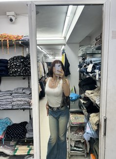 Emma - Transsexual escort in Bangalore Photo 14 of 15