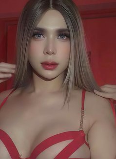 Barbie Top and bottom First time Riyard - Transsexual escort in Riyadh Photo 9 of 21
