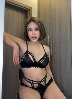 EMMA LADYBOY DUBAI - Transsexual escort in Dubai Photo 27 of 27