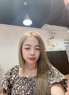 Emma - escort in Kuala Lumpur Photo 3 of 5