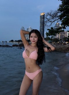 Emma sexy both - Transsexual escort in Pattaya Photo 24 of 26