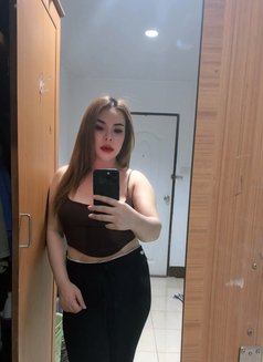 Emma - escort in Phuket Photo 4 of 4