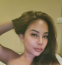 ZOEY - puta in Phuket