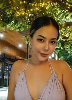 Emma - escort in Bangkok Photo 7 of 8