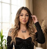 Emma - masseuse in London