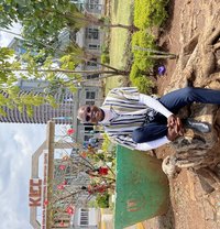 Emmanuel Kipkoech - Acompañantes masculino in Eldoret