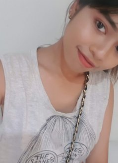 Emmi - puta in Bangkok Photo 14 of 18