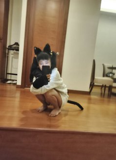 Emmi - puta in Bangkok Photo 4 of 6