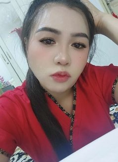Emmi massage thai oil and hot stone - escort in Muscat Photo 1 of 16