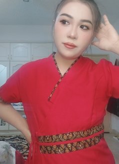 Emmi massage thai oil and hot stone - escort in Muscat Photo 3 of 16